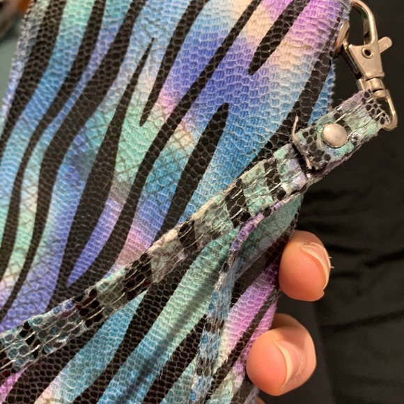 Colorful Wallet with Wristlet strap - Picture 5 of 6